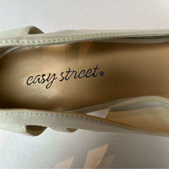 Easy Street Women's Pumps Cream Slip On Open Toe 11M - Picture 6 of 9